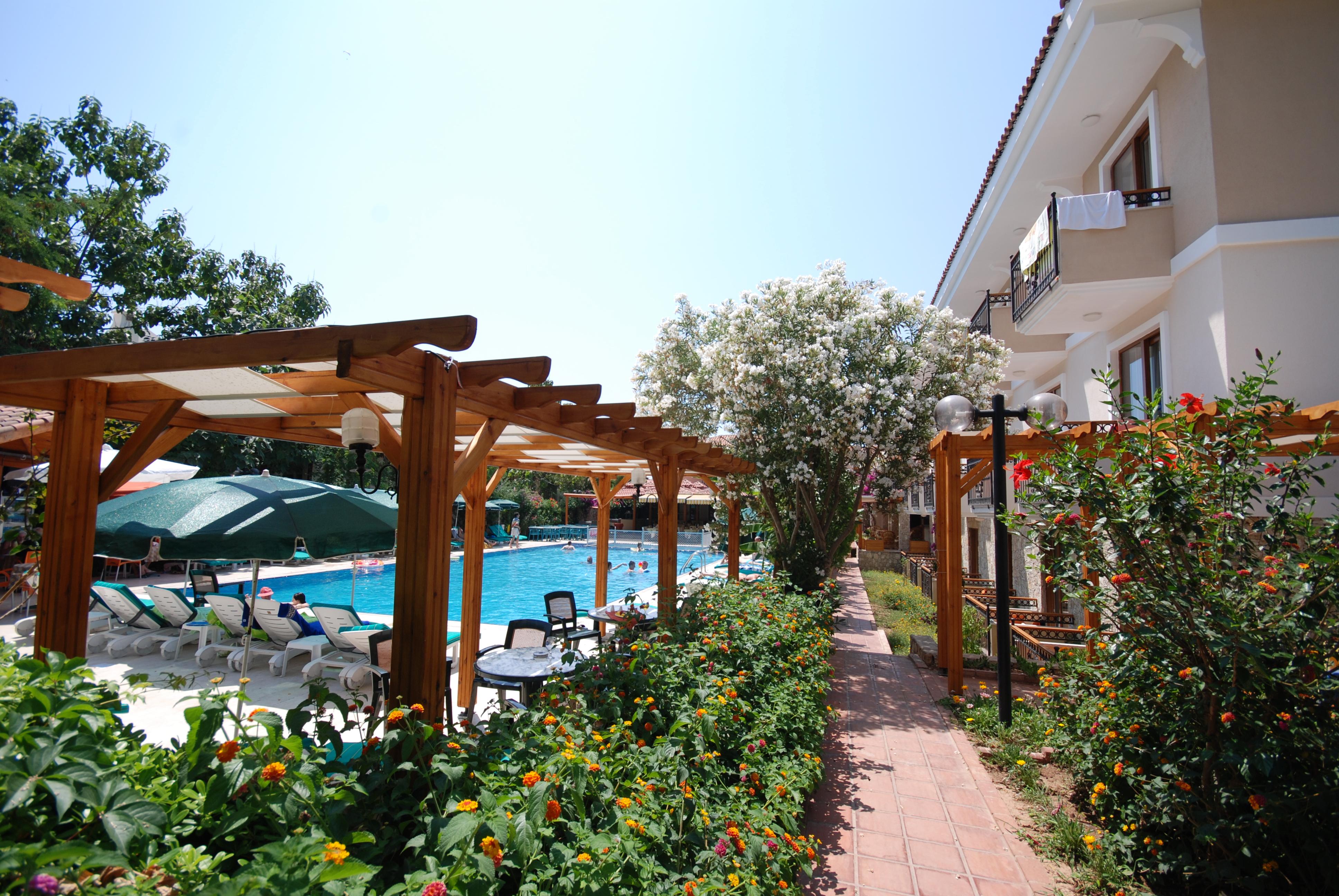 Отель Perdikia 3*